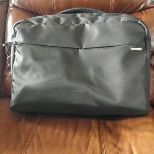 Incase Brief/laptop case